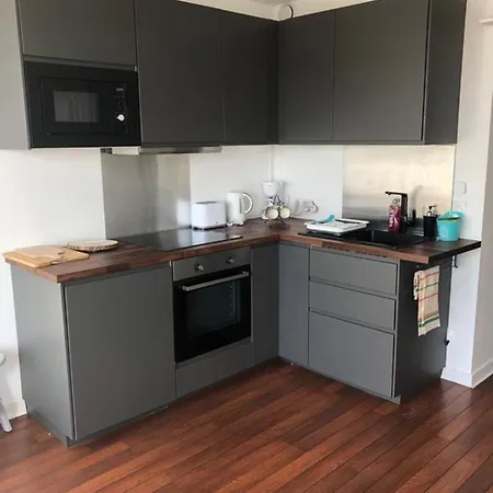 Beautiful Renovated With Sea View! *